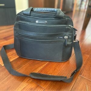 Kenneth Cole Small Laptop Bag/Briefcase